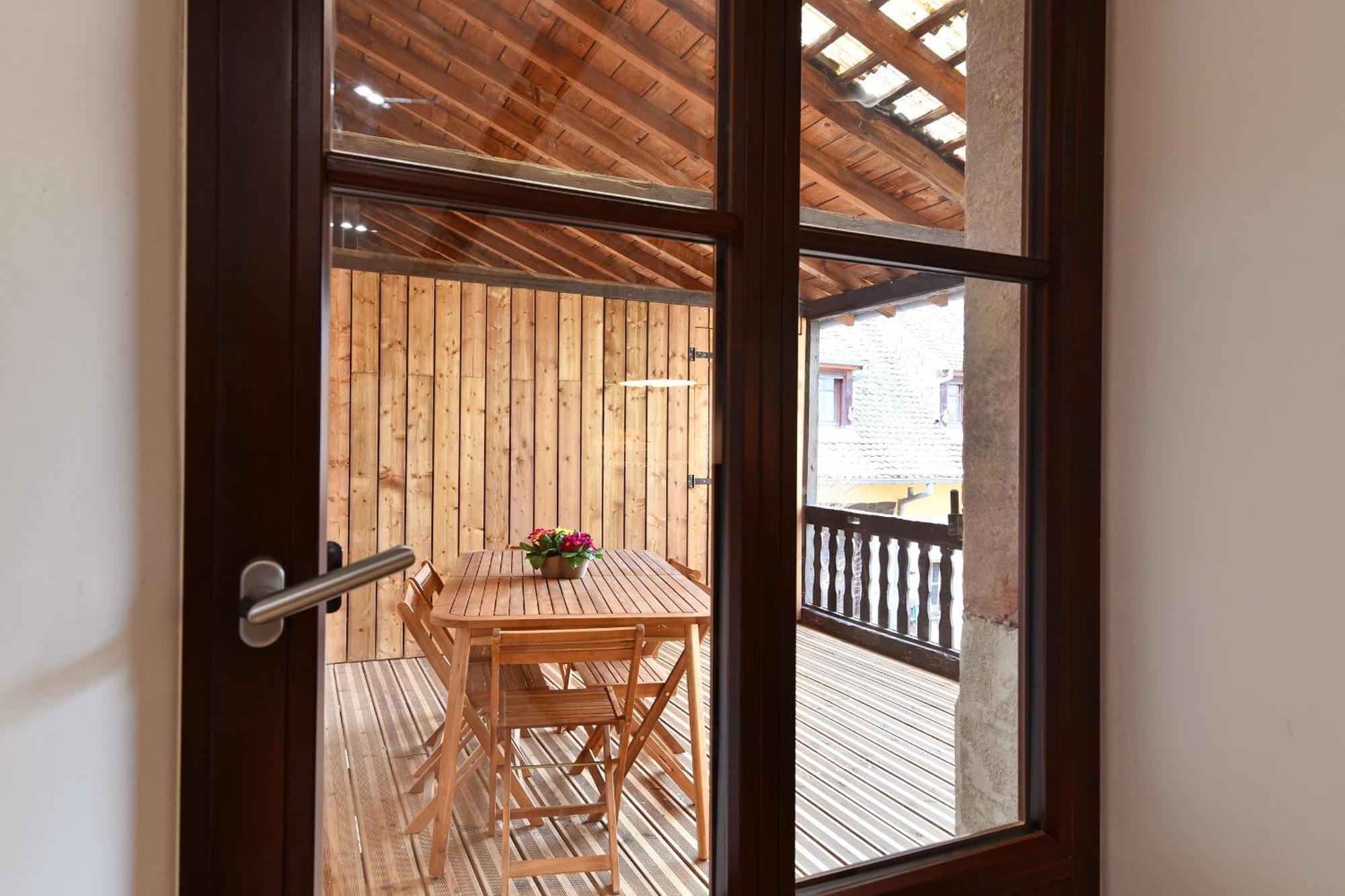 Grand Gite Dans Maison Alsacienne Historique Gueberschwihr Exteriör bild